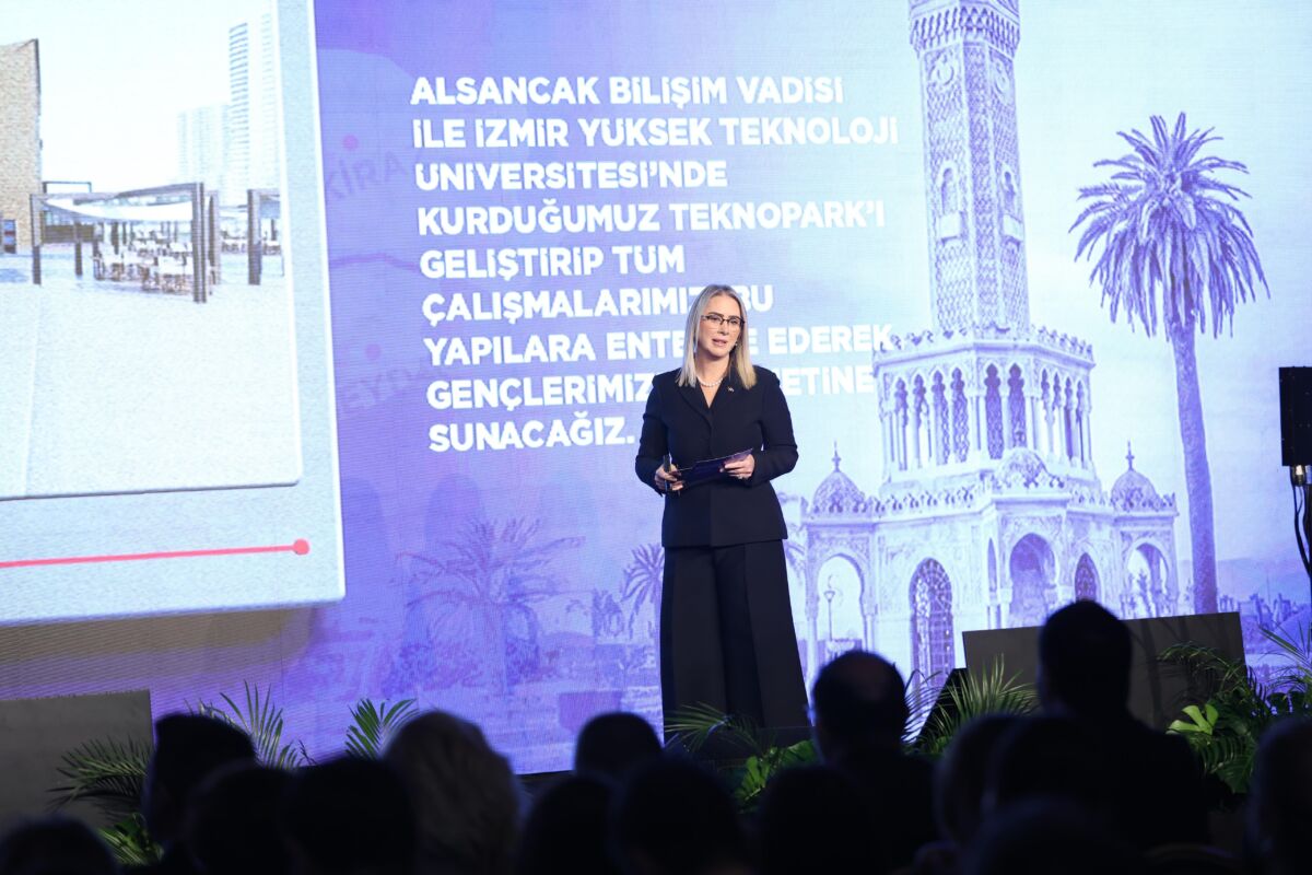 AK Parti Konak Belediye Başkan Adayı Ceyda Bölünmez Çankırı da