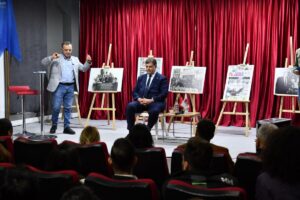 CHP İzmir Büyükşehir Belediye Başkan Adayı Dr. Cemil Tugay, İzmir