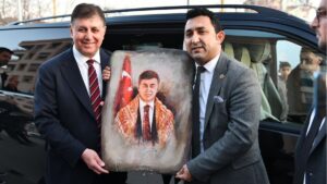 CHP’nin İzmir Büyükşehir Belediye Başkan Adayı Dr. Cemil Tugay, gün