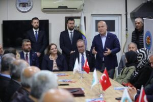 CHP Genel Başkan Yardımcısı ve İzmir Milletvekili Murat Bakan, İzmir’deki