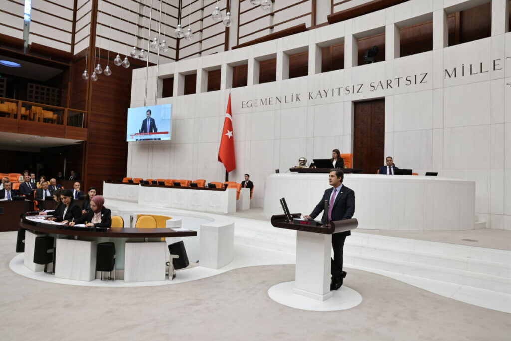 CHP Parti Sözcüsü Yücel: 'AKP tarikatları savunma telaşına düştü'