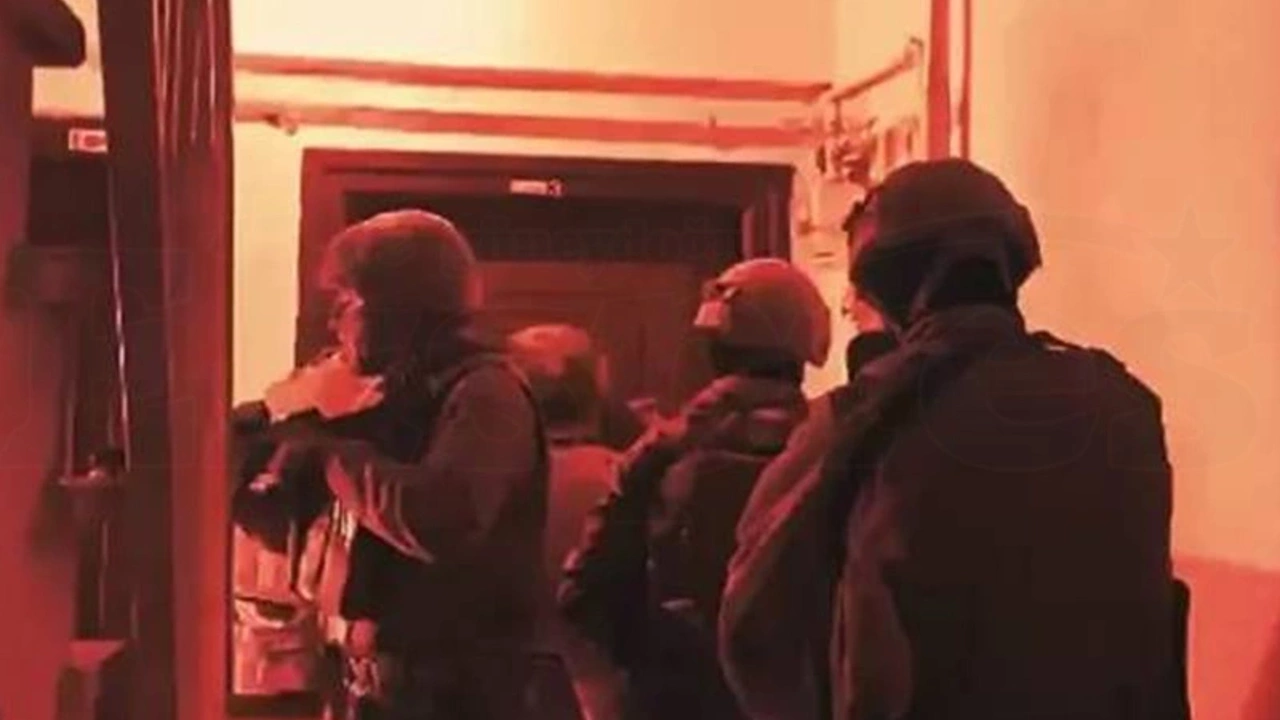 3 bin 765 firari yakalandı! 81 ilde operasyon İçişleri Bakanı Ali Yerlikaya, sosyal medya platformları üzerinden yaptığı açıklamada,