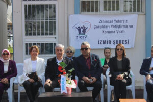 Cumhur İttifakı’nın AK Partili Çiğli Belediye Başkan Adayı Murat Gökçekaya,