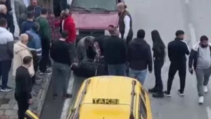 İzmir’in Çiğli ilçesindeki bir iş yerinin önünde 5 Mart’ta gerçekleşen