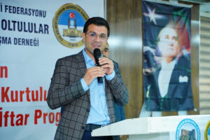 Cumhur İttifakı Bayraklı Belediye Başkan Adayı Bilal Kırkpınar, hane ziyaretleri