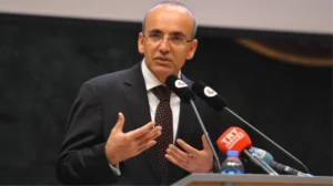 Ekonomistler, Türkiye’nin 31 Mart’ta gerçekleşecek olan yerel seçimlere, enflasyonun tavan