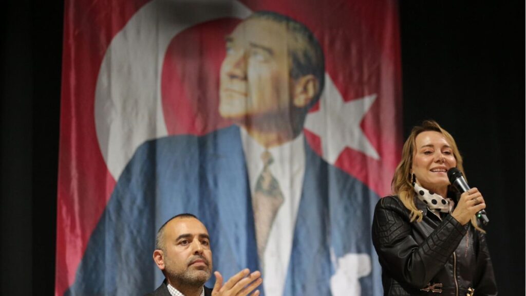 Nilüfer Çınarlı Mutlu