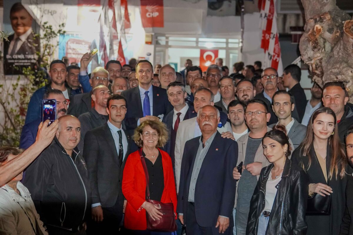 CHP Bornova Belediye Başkan Adayı Ömer Eşki, seçime sayılı günler