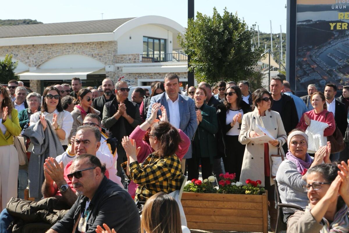 Seferihisar Belediyesi, tarihi, denizi ve doğasıyla turizmin gözde merkezi Sığacık’ta
