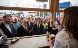 İzmirli Kahve çok sevildi: Üçüncüsü Fahrettin Altay Metro çıkışında açıldı