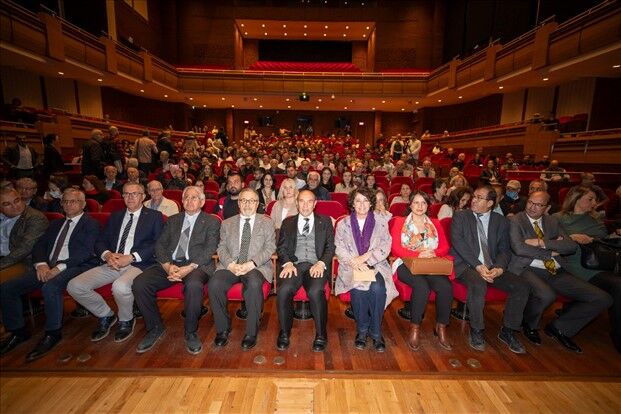 İzmir’de ‘deprem’ konferansı.. Soyer ve Naci Görür’den önemli mesajlar