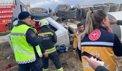 Afyonkarahisar’da beton mikseri şarampole devrildi: Sürücüden kötü haber