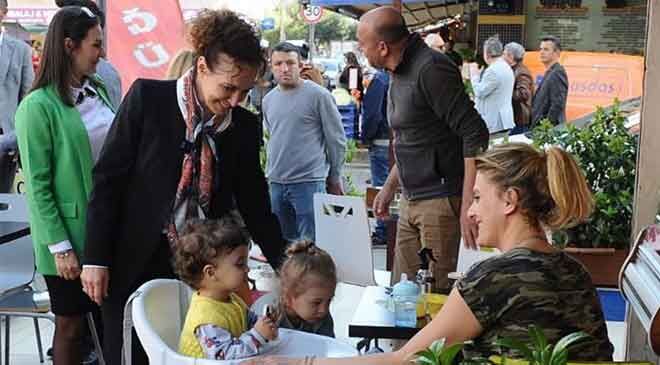 Cumhuriyet Halk Partisi Karşıyaka Belediye Başkan Adayı B. Yıldız Ünsal,