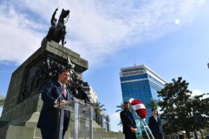 İzmir Büyükşehir Belediyesi Başkanı Dr. Cemil Tugay, 8 Nisan Dünya