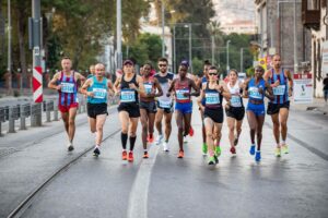 İzmir Büyükşehir Belediyesi’nin beşincisini düzenleyeceği Maratonİzmir için geri sayım başladı. 