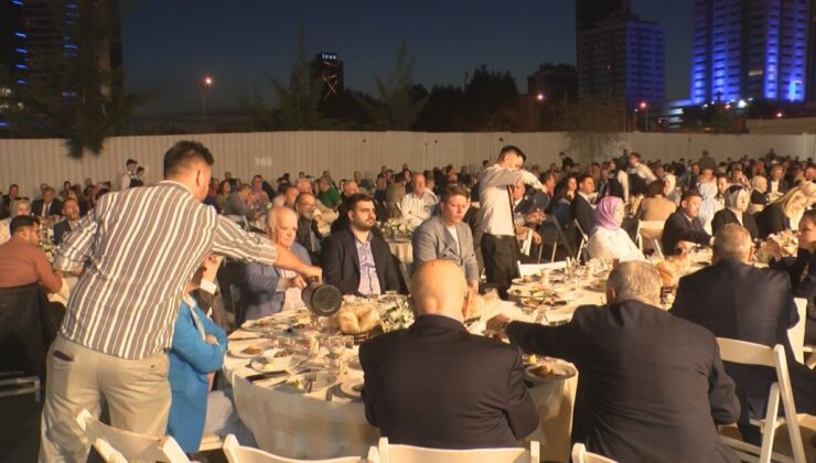 İzmir’de AK Parti teşkilatından Vefa İftarı
