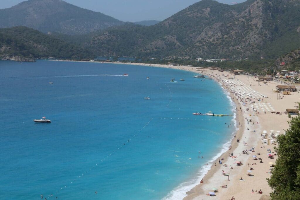 Kelebekler Vadisi'nde manzara kuyruğu