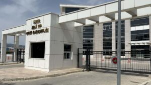 İzmir’de sokakta bulunan insana ait yağ ve deri parçalarının ‘merdiven