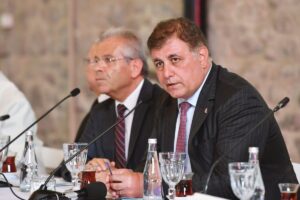 İzmir Büyükşehir Belediyesi Başkanı Dr. Cemil Tugay, İzmir Ekonomik Kalkınma