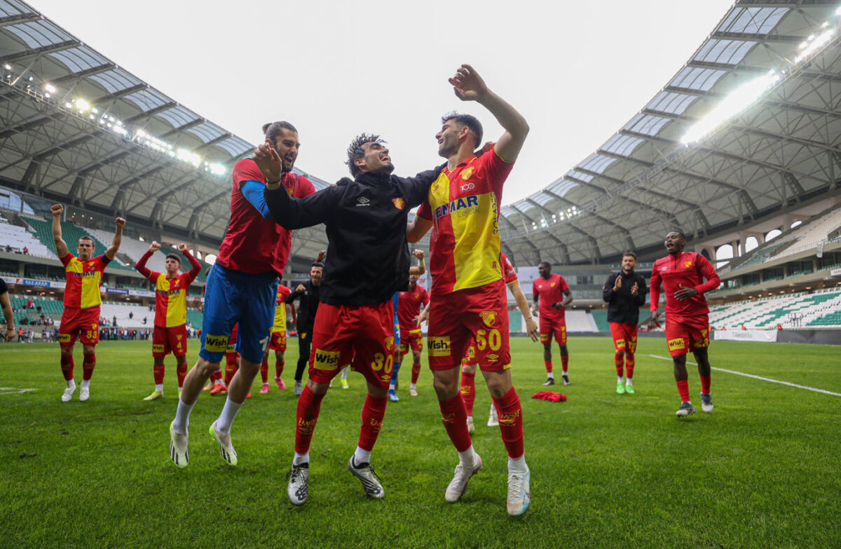 1’inci Lig’de 31’inci hafta maçında deplasmanda sonuncu Giresunspor’u 3-0 yenen
