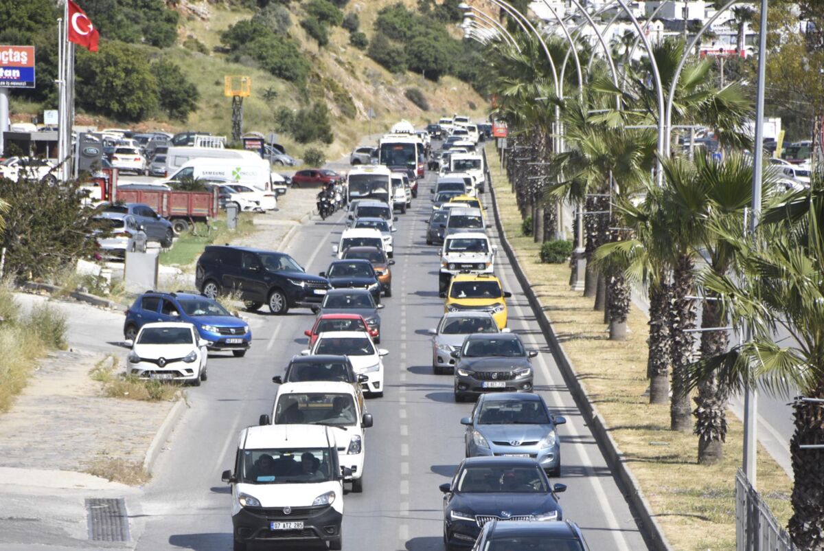 Muğla’nın dünyaca ünlü turistik ilçesi Bodrum’a, son 24 saatte 15