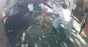 İzmir’in Konak ilçesinde, husumetli iki aile arasında çıkan ve Halil