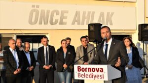 Bornova Belediye Başkanı Ömer Eşki, bayram tatilinden önceki son mesai
