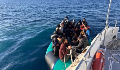 Foça’da 6’sı çocuk 57 kaçak göçmen yakalandı