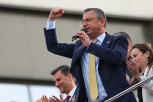 CHP Genel Başkanı Özgür Özel, 2023 Mayıs seçim sonuçlarını değerlendirerek,