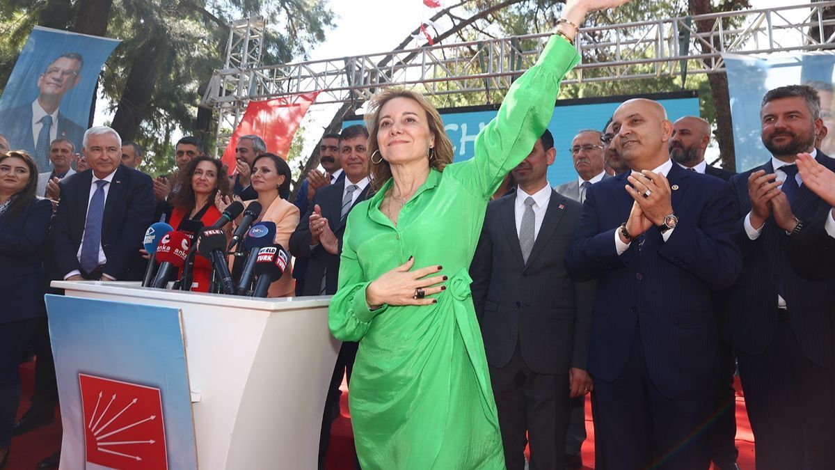 Konak Belediye Başkanı Nilüfer Çınarlı Mutlu yaklaşan Ramazan Bayramı öncesi