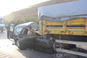 Kaza, saat 18.00 sıralarında İzmir-Ankara E96 Karayolu Mersinli Mahallesi mevkisinde