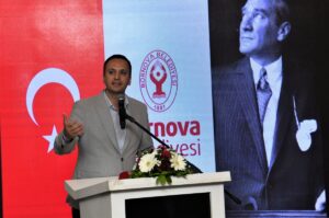 Bornova Belediye Başkanı Ömer Eşki, Atatürkçü Düşünce Derneği (ADD) Bornova