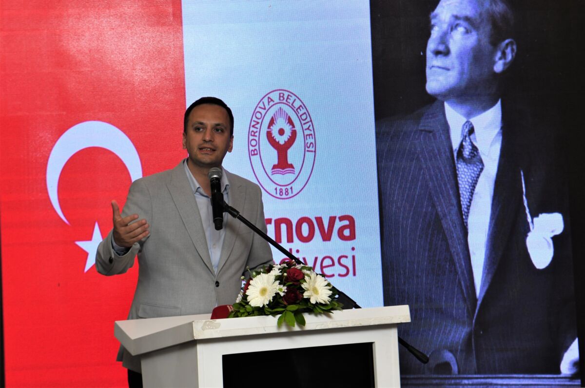 Bornova Belediye Başkanı Ömer Eşki, Atatürkçü Düşünce Derneği (ADD) Bornova
