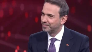 Enerji ve Tabii Kaynaklar Bakanı Alparslan Bayraktar, katıldığı bir televizyon