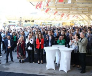 Karşıyaka Belediye Başkanı B. Yıldız Ünsal, Şantiye Tesisleri’nde düzenlenen buluşmada