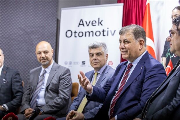 İzmir Büyükşehir Belediyesi ve Sakız Adası yerel yönetimlerinin iş birliği