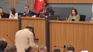 DEMOKRAT GÜNDEM- İzmir Büyükşehir Belediyesi, 2024-2029 dönemi için ilk meclis