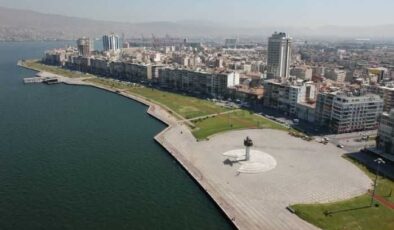 İzmir’in 25 ilçesinde yeni başkan dönemi başlıyor