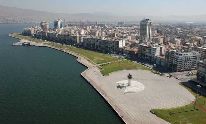İzmir’in 25 ilçesinde yeni başkan dönemi başlıyor