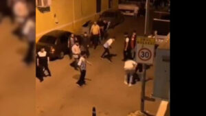 Dün akşam saatlerinde İzmir’in Konak ilçesine bağlı Alsancak Mahallesi’nde meydana