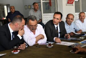 Geçtiğimiz günlerde Işıkkent’i ziyaret ederek sorunları yerinde tespit eden Bornova