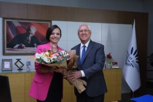 DEMOKRAT GÜNDEM-HABER MERKEZİ-ERDEM ASLAN-Cumhuriyet Halk Partisi’nden (CHP) Karabağlar Belediye Başkanı