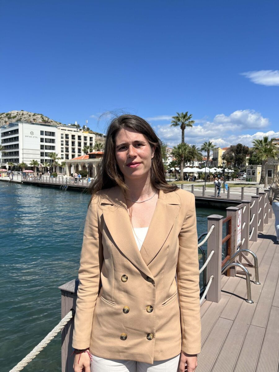 Çeşme’nin ilk kadın Belediye Başkanı Lal Denizli: ‘Çeşme benim baba ocağım, ata toprağım’ 31 Mart Mahalli İdareler Genel Seçimleri’nde yüzde 53,74 oy oranı