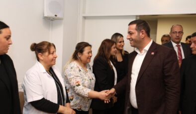 Başkan Erman Uzun, belediye personeli ile bayramlaştı