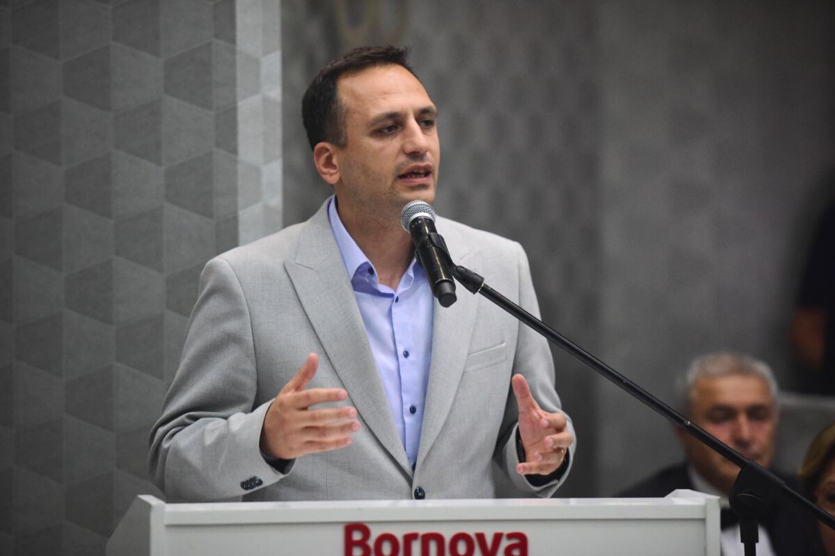 Köy Enstitülerinin kuruluş yıldönümü Bornova’da kutlandı-Başkan Eşki: ‘Cumhuriyet asla yıkılmayacak’
