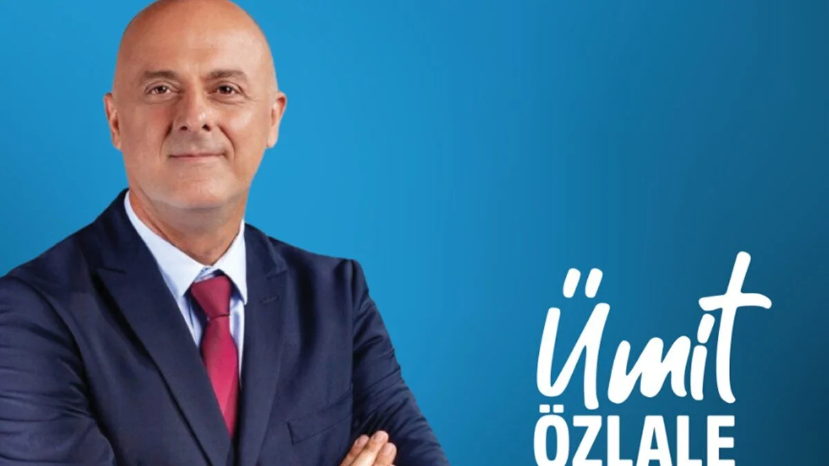 İYİ Parti İzmir Milletvekili Ümit Özlale CHP’ye katılacak iddiası