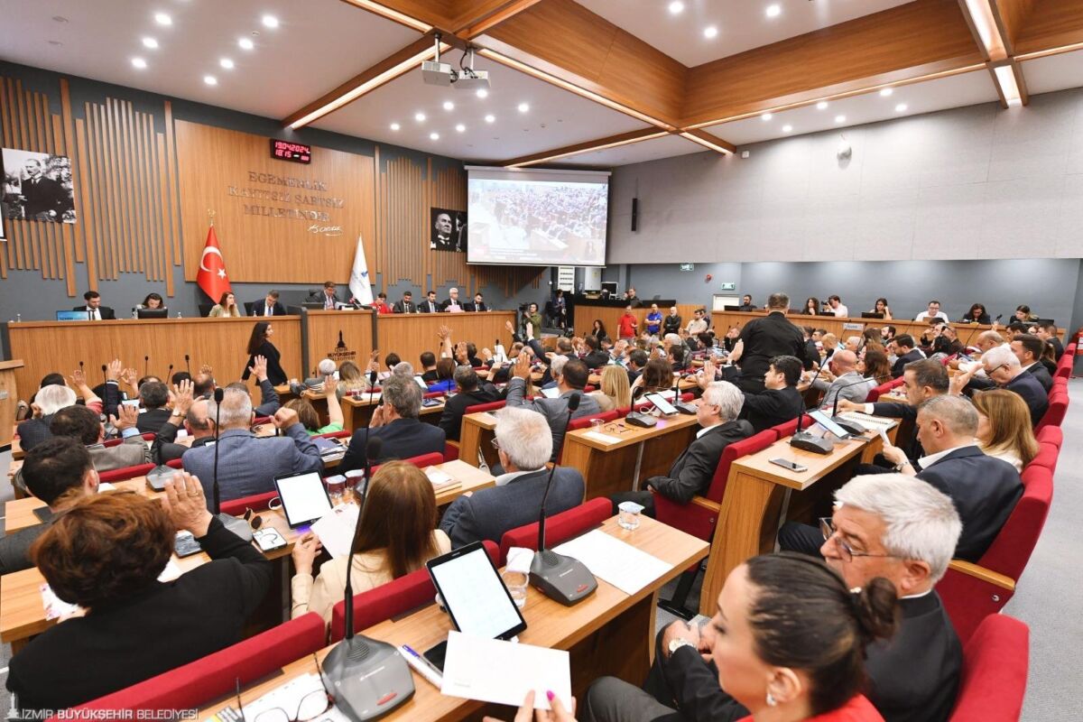 İzmir Büyükşehir Belediyesi Mayıs ayı olağan meclis toplantısı, İzmir Büyükşehir