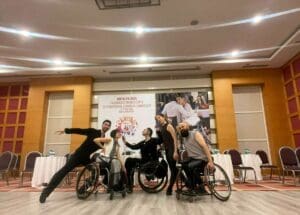 İzmirli para dans sporcuları Antalya’da 10-12 Mayıs’ta yapılan ve 14