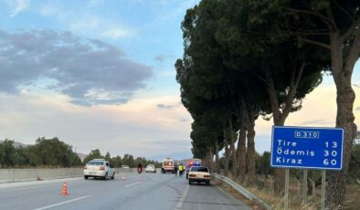 İzmir’de kamyon ile motosiklet çarpıştı: 1 kişi öldü