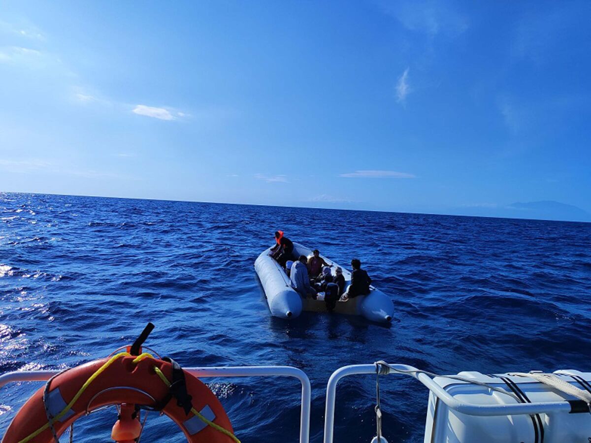 İzmir Sahil Güvenlik Komutanlığı ekipleri, dün saat 01.20’de, Çeşme ilçesi